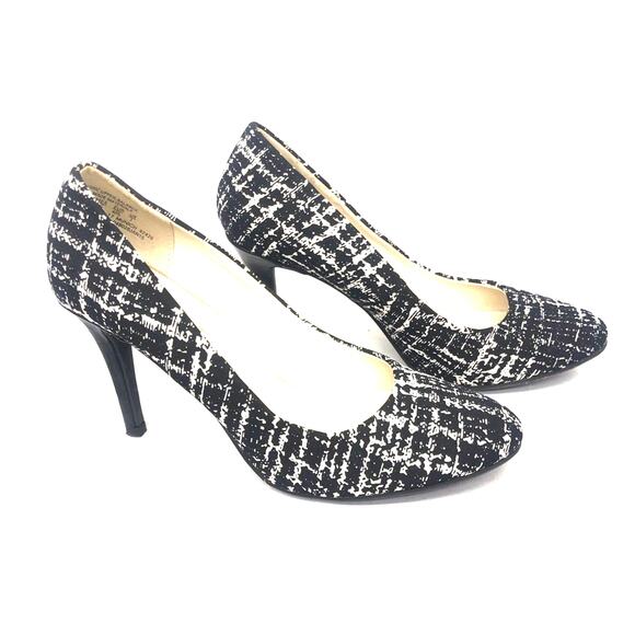 Metaphor Black White Slip On Heel Graphic Windowpane pattern 4 inch Women's 8.5M - Picture 3 of 16